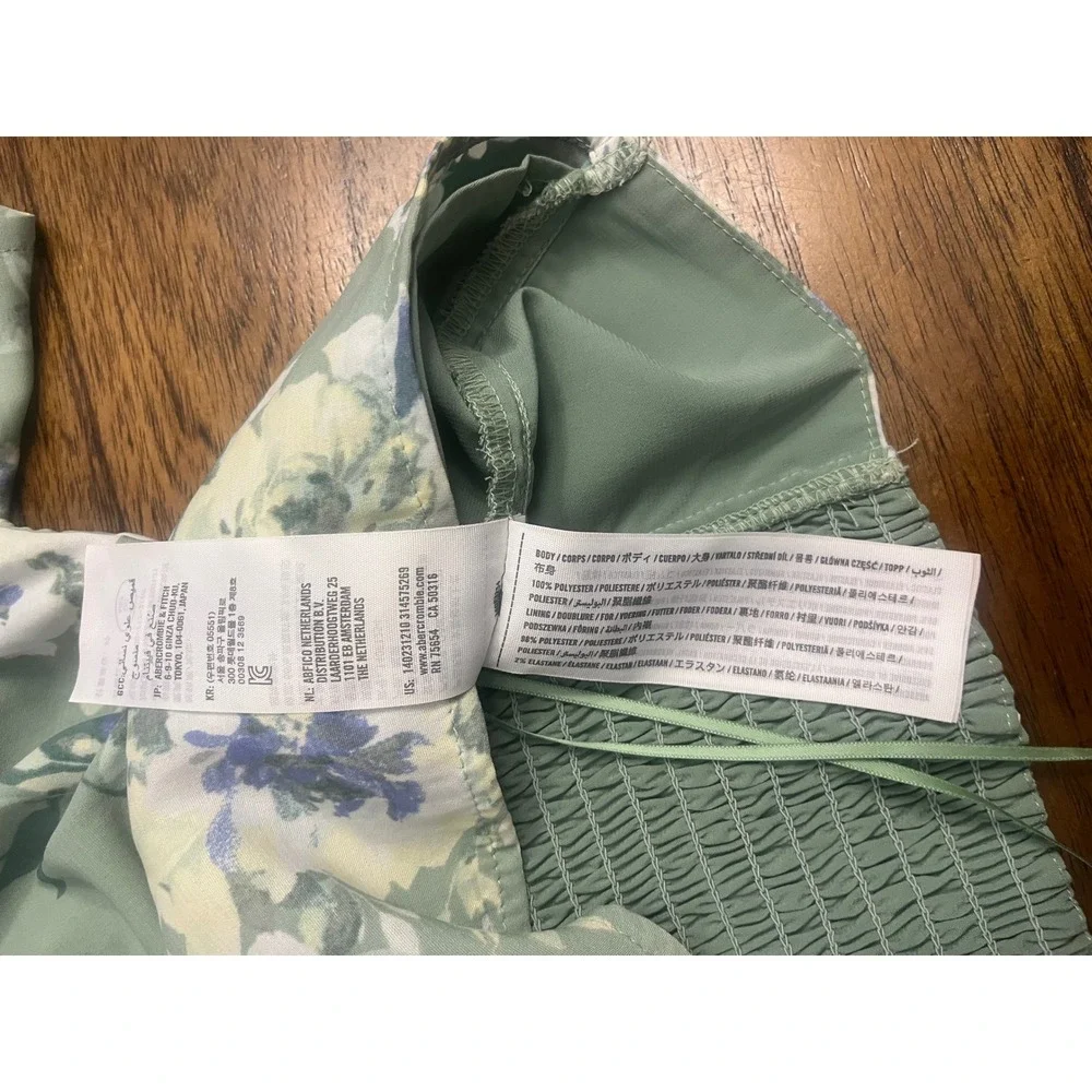 Abercrombie & Fitch Floral Tie Front Puff Sleeve Top Sage Green Small